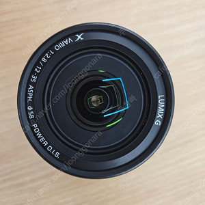 파나소닉 루믹스12-35mm F2.8 렌즈