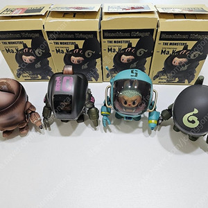 팝마트 라부부 x 요코야마 메카 시리즈 피규어