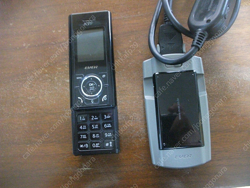 2g 구형폰 올드폰 ev-k130 mp3폰 개통이력만 있었던 거의새것 이미지