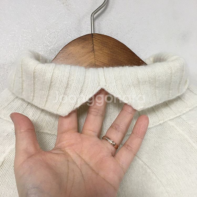 TIME 타임 캐시미어 앙고라 니트 90 / 랑방 마인 오브제 타임 럭키슈에뜨 산드로 마쥬 오르 시에 시스템--1