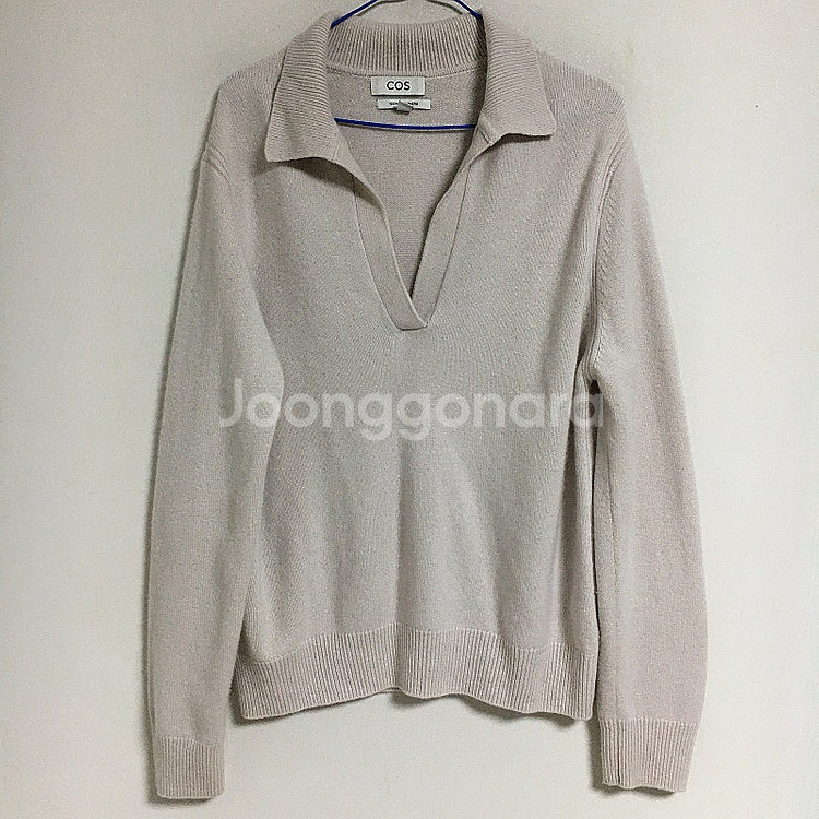 COS 코스 캐시미어 100 오픈카라 니트 S / 랑방 마인 오브제 타임 럭키슈에뜨 산드로 마쥬 오르 시에 시스템--0