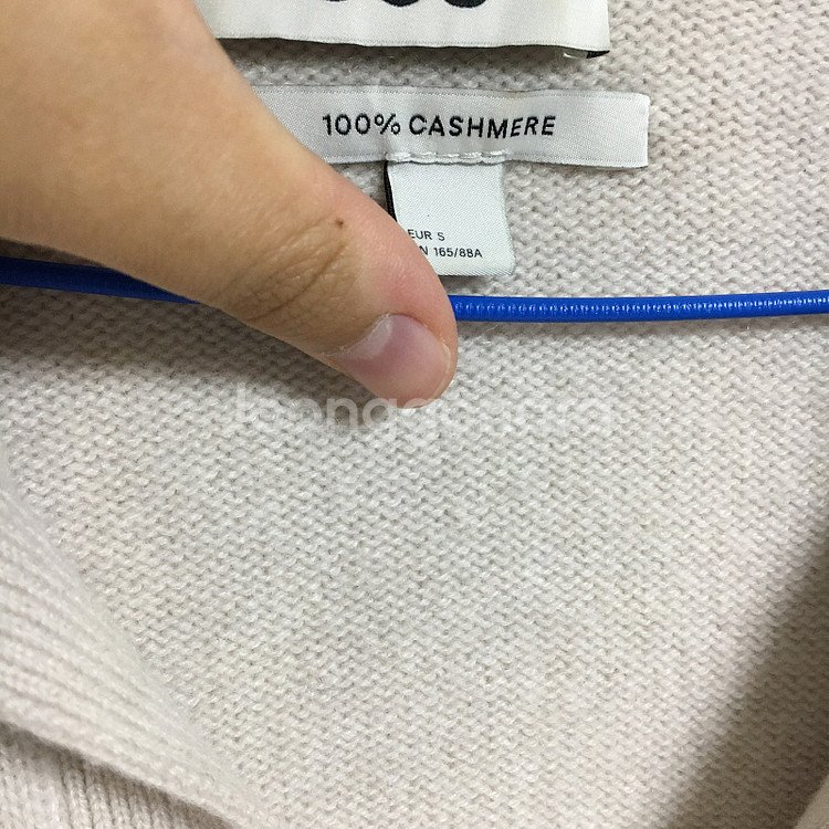 COS 코스 캐시미어 100 오픈카라 니트 S / 랑방 마인 오브제 타임 럭키슈에뜨 산드로 마쥬 오르 시에 시스템--2
