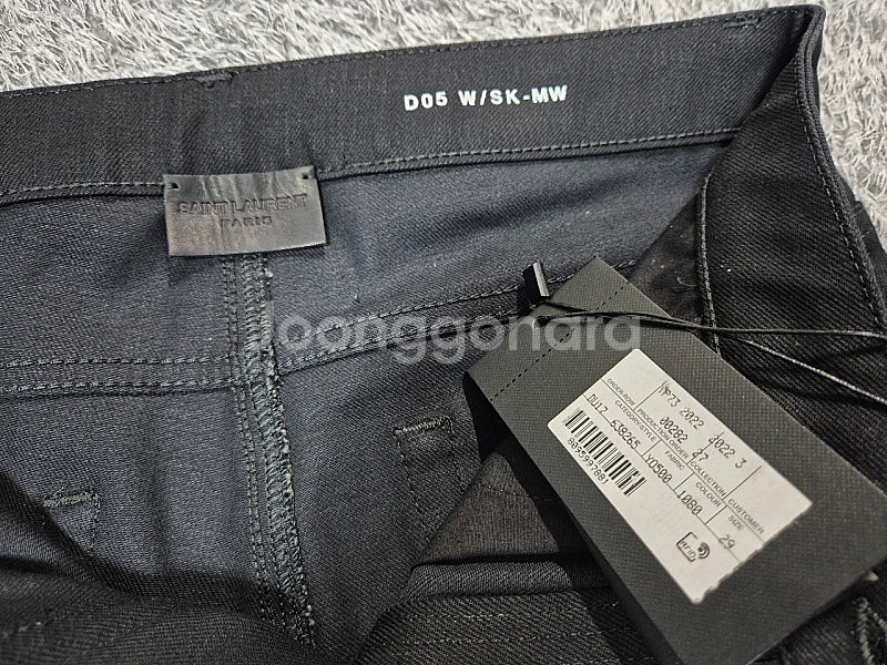 [새상품]생로랑 여성 블랙 데님 스키니진 29--2