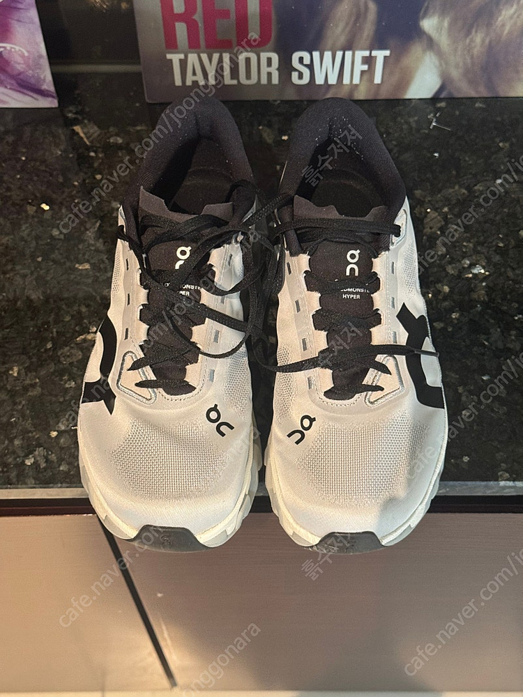 온클라우드 몬스터 하이퍼 260 거의 새것--2