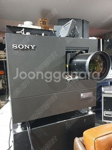 [SONY] 소니 대형 프로젝터 SRX-R320S 중고...--0