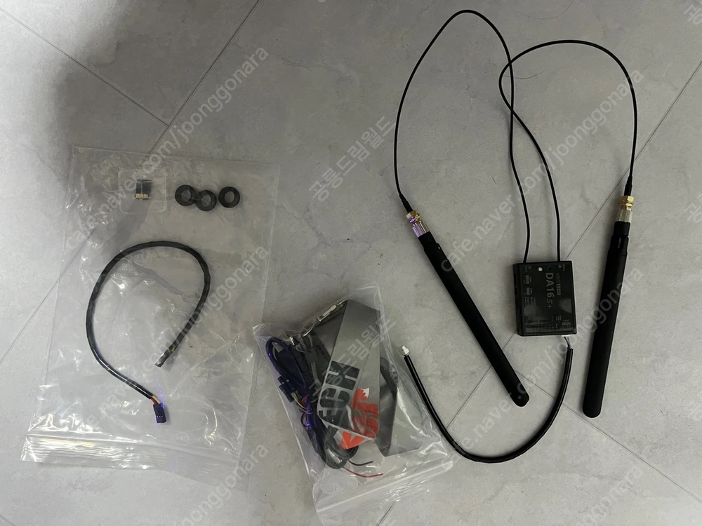 (미사용) RC드론조종기 팝니다. Foxtech DA16S+ 16채널 무선 컨트롤러 / 농업용,교육용,산업용 이미지