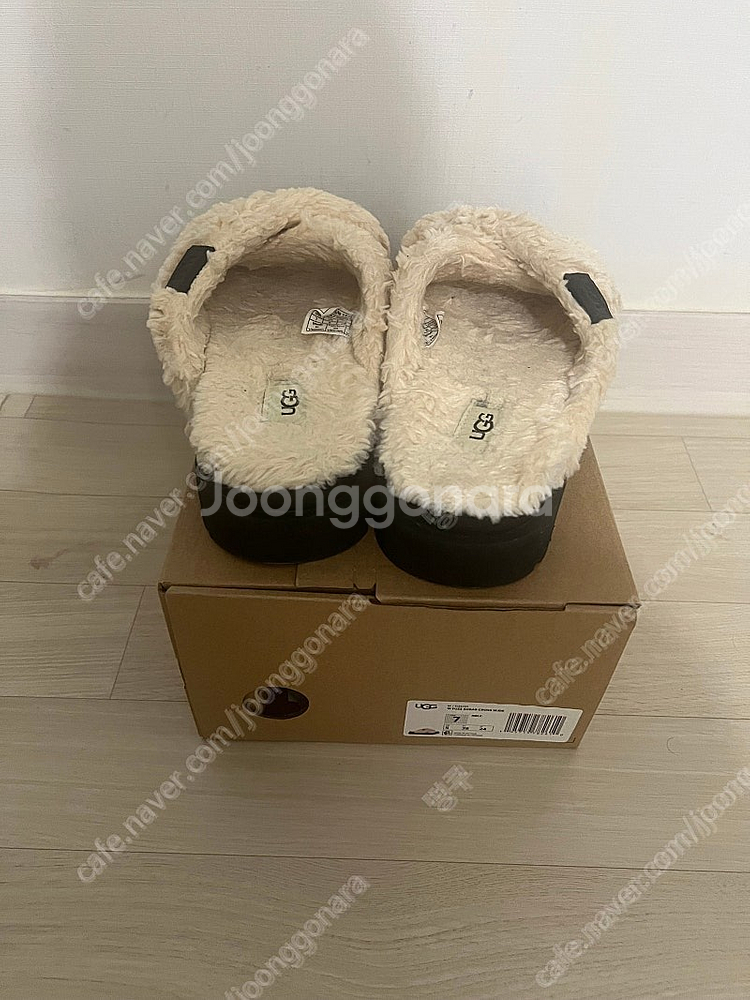 새상품 ugg 꼬임슬리퍼--3