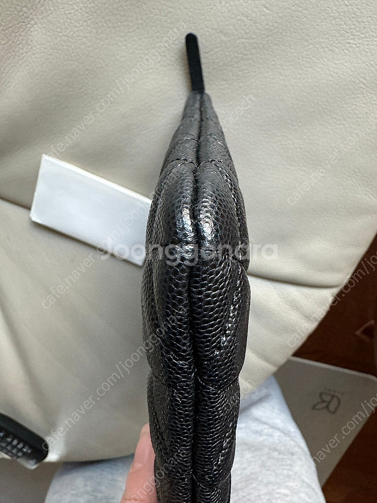 샤넬 캐비어 클러치 라지 팝니다--3