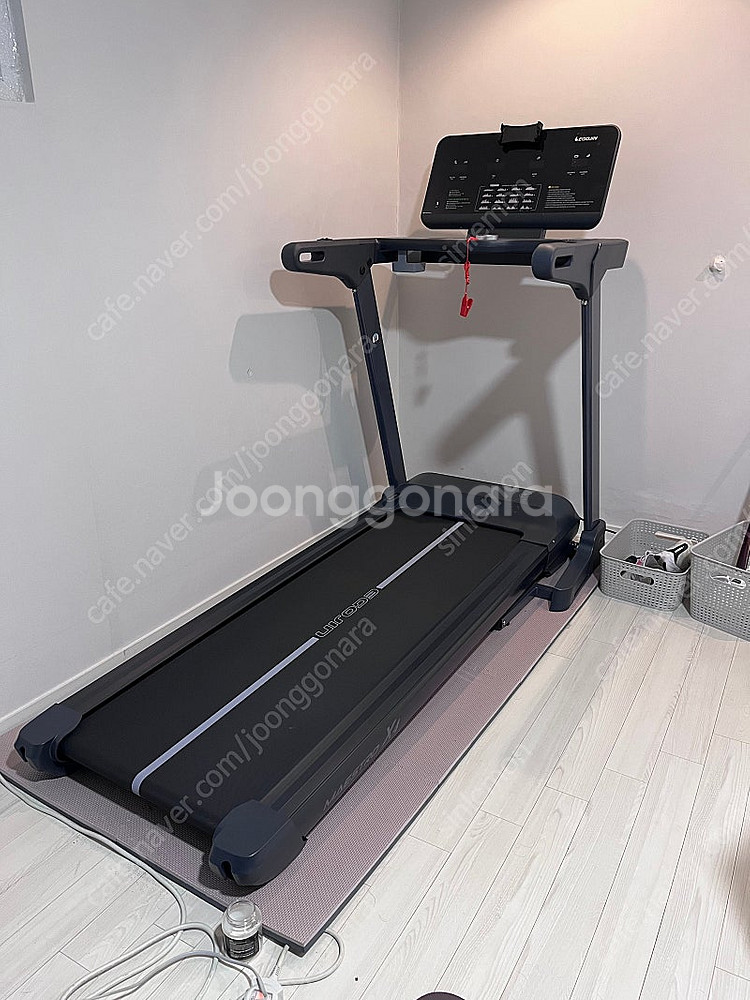 이고진 런닝머신 X4 가정용 저소음 자동경사--2