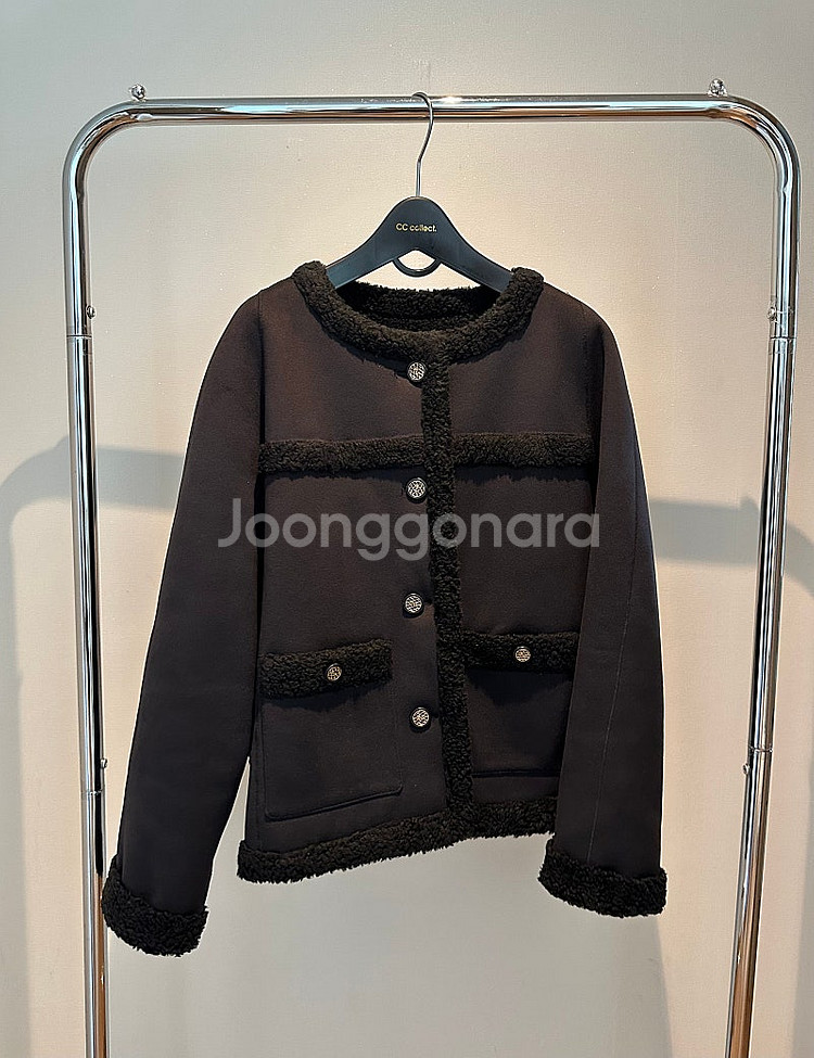 cc콜렉트 66사이즈 무스탕자켓 택포--4