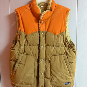 파타고니아 비비 리버서블 다운 베스트 L사이즈 판매합니다.