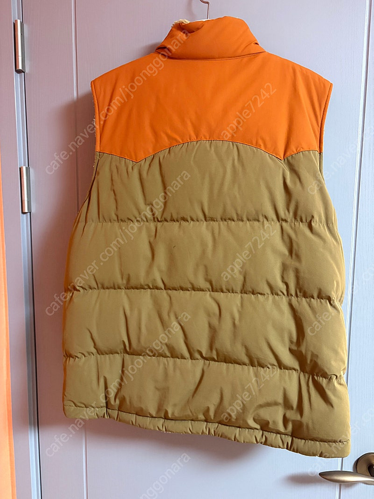파타고니아 비비 리버서블 다운 베스트 L사이즈 판매합니다.--1