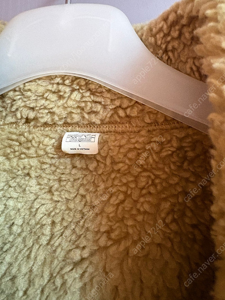 파타고니아 비비 리버서블 다운 베스트 L사이즈 판매합니다.--5