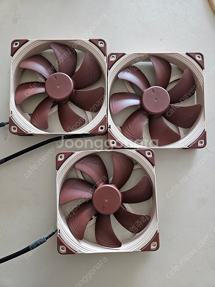 녹투아 NF A14 PWM 140mm 팬 3개 판매합니...--0