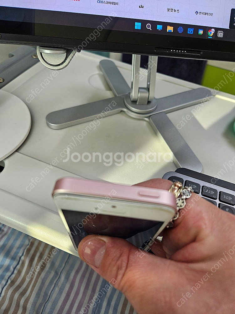 아이폰se 64g 로즈골드 비활성화 부품용 5만원--0