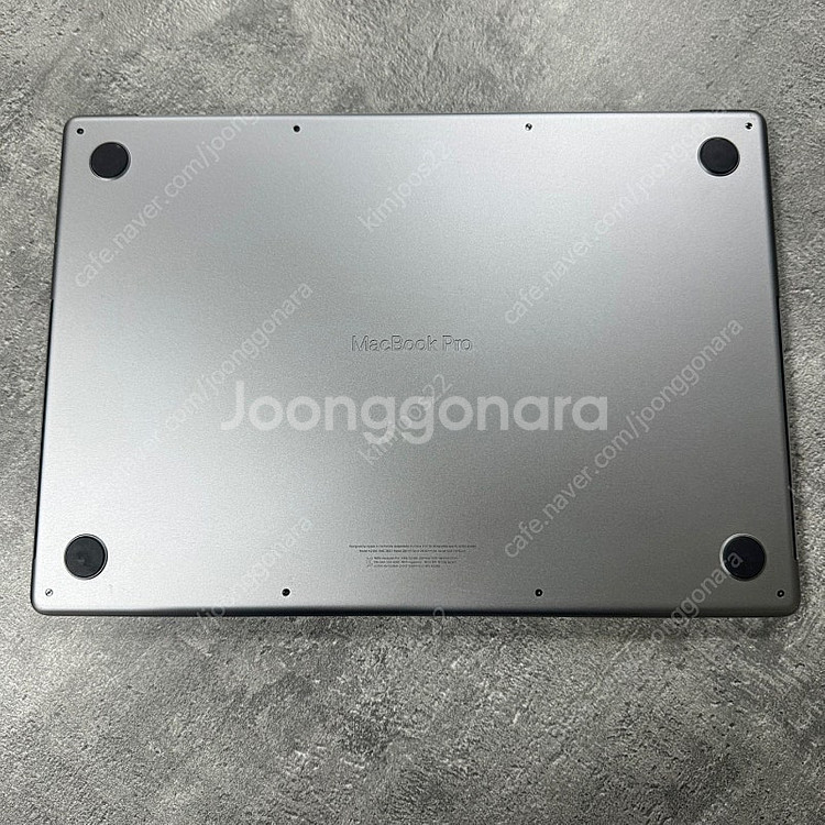 MacBook M1 MAX A2485 판매합니다.--2