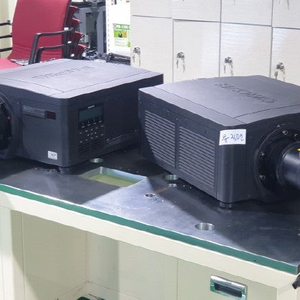 CHRISTIE WU12K-M WUXGA 3DLP Projector 이미지
