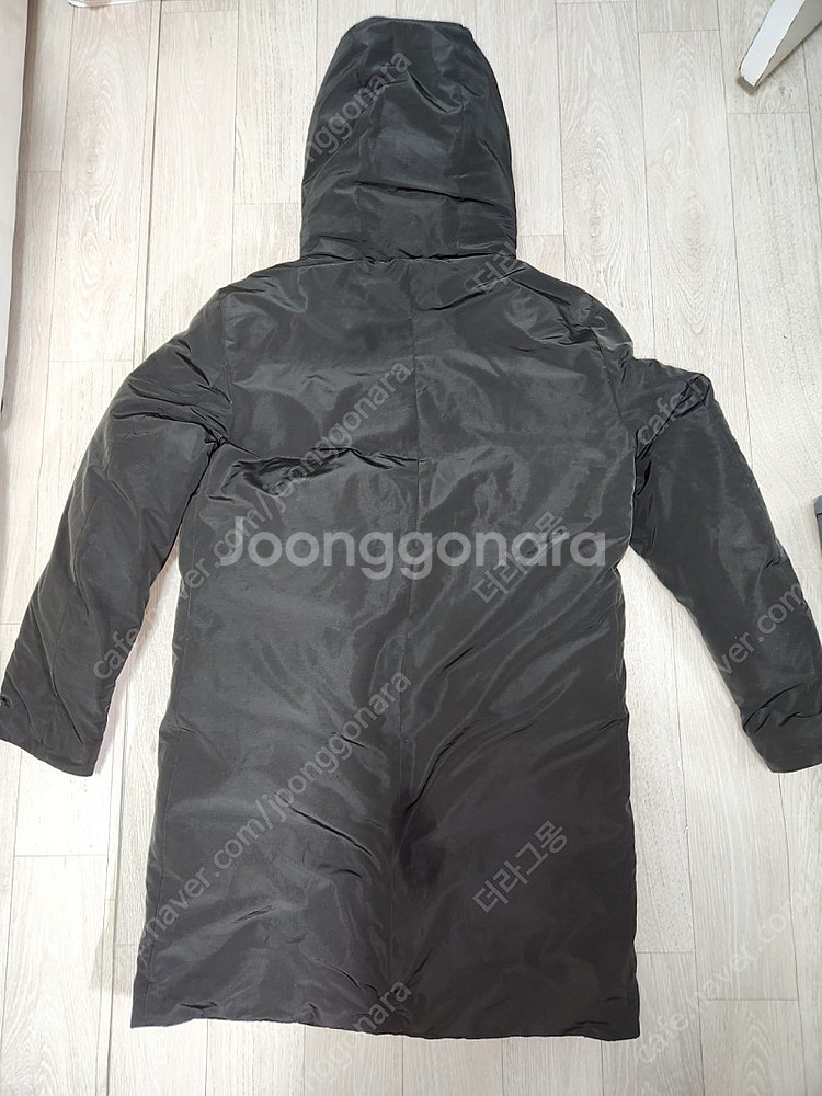 이지오옴므 롱패딩(진한카키 100사이즈) 팝니다.--1