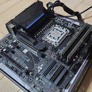 AMD 라이젠 7800X3D + B650M