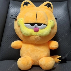 가필드 중형 인형 판매합니다