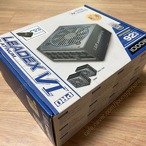 슈퍼플라워 1000w 플래티넘 화이트