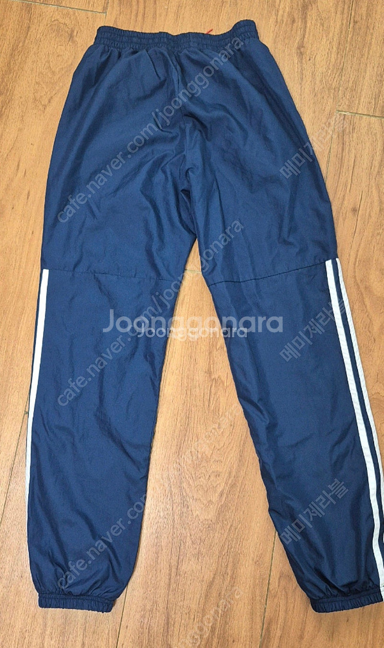 아디다스키즈 츄리닝바지 150 택포 12000원--1