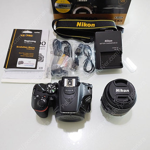 니콘 D5500 바디,18-55렌즈 민트급 상태 팝니다