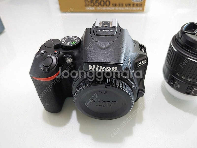 니콘 D5500 바디,18-55렌즈 민트급 상태 팝니다--6