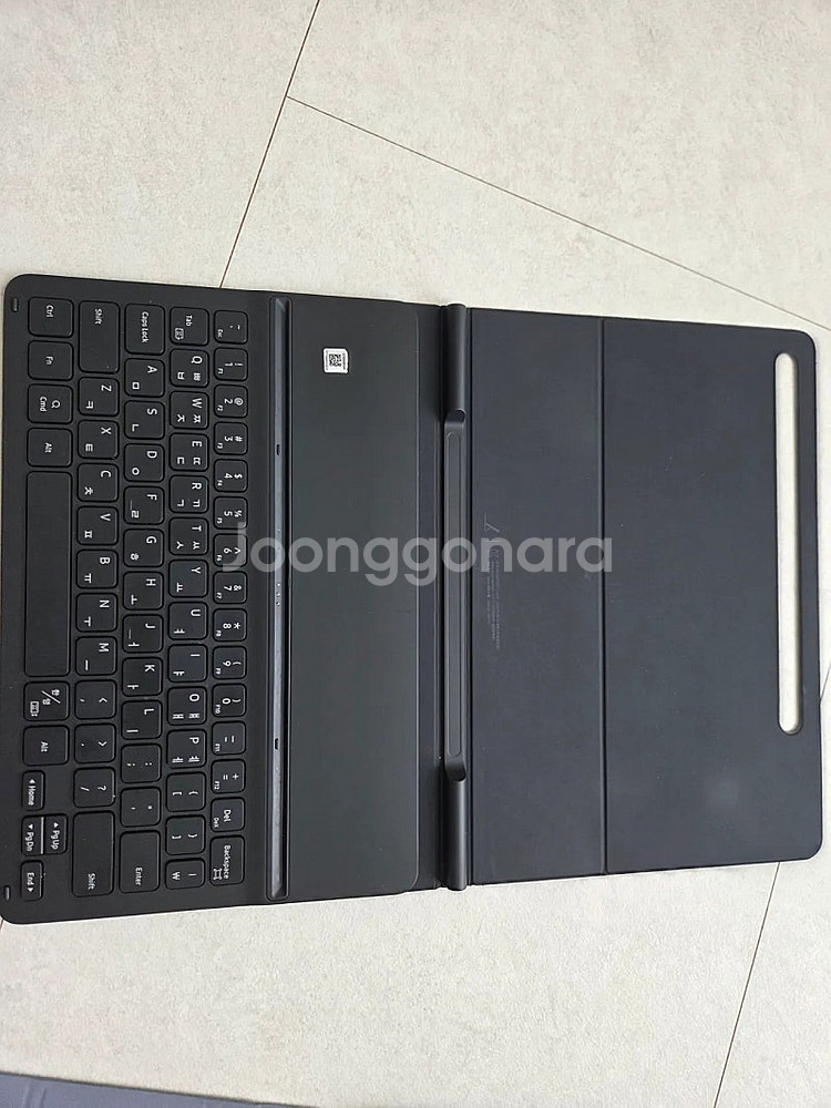 갤럭시 탭 S8 5G 실버 키보드 케이스 포함--4
