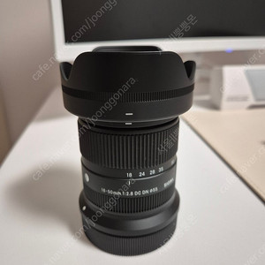 캐논용 시그마 18-50mm f2.8 DC DN 판매합니다.