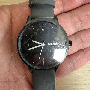 TINKER 팅커 블랙 쿼츠 시계