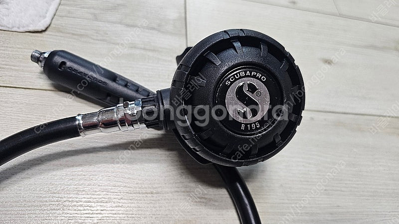 스쿠바프로 호흡기 R195 블랙 70cm.--1