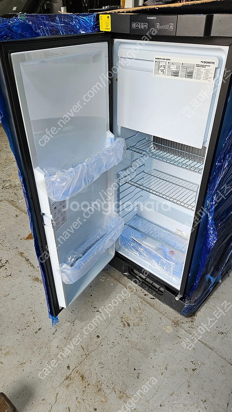 도메틱 3way냉장고 판매합니다 (가스.220v.12v...--0