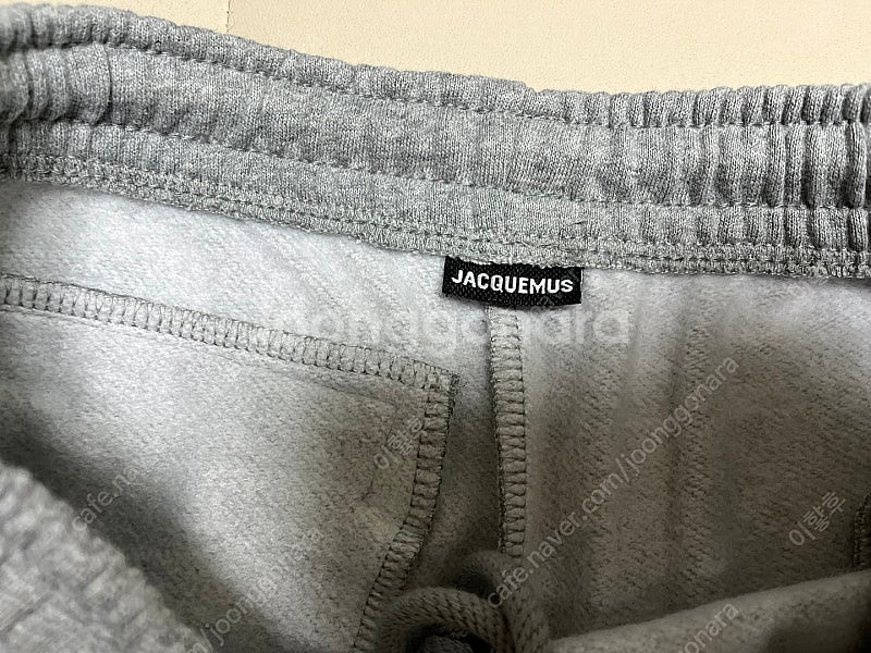 JACQUEMUS 자크뮈스 로고 그레이 스웻 팬츠 M사...--4