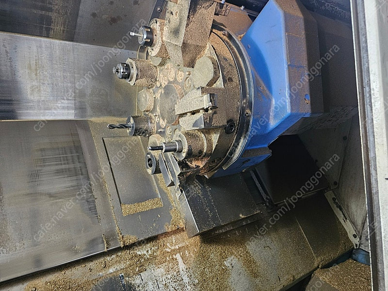 현대 위아 6인치 cnc선반 턴밀 판매합니다 이미지