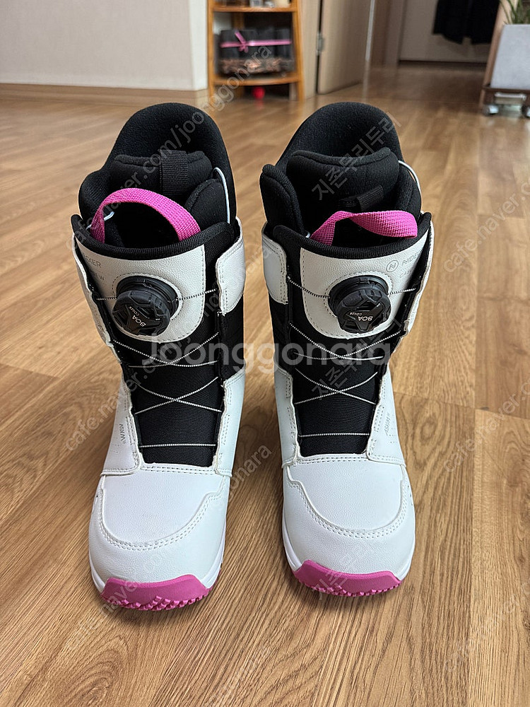 여성용 스노우보드 데크 / 부츠 / 바인딩 팝니다--8