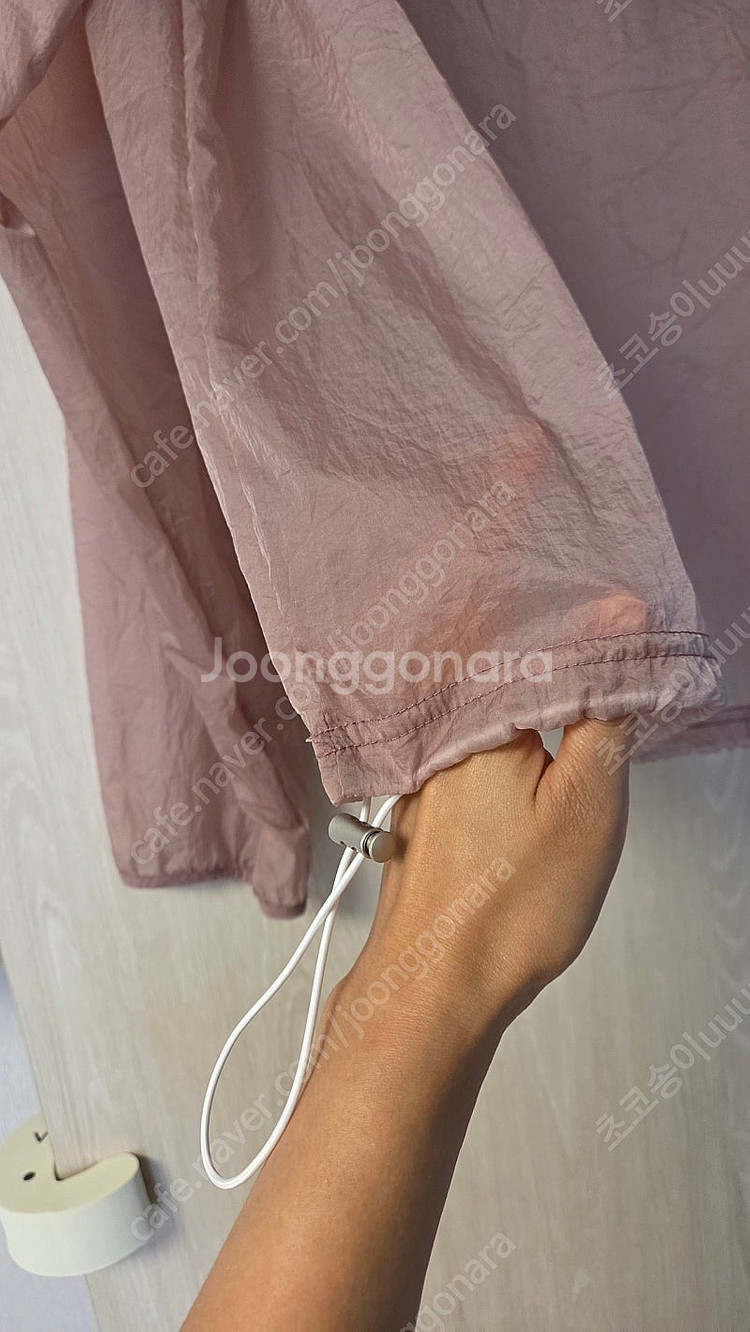 로즈베이 썸제이 메이비베이비 아노락 루즈핏 상의--5