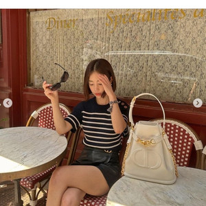 김나영 기은세 디올 레더 치마바지/cd/ 마랑/자크뮈스
