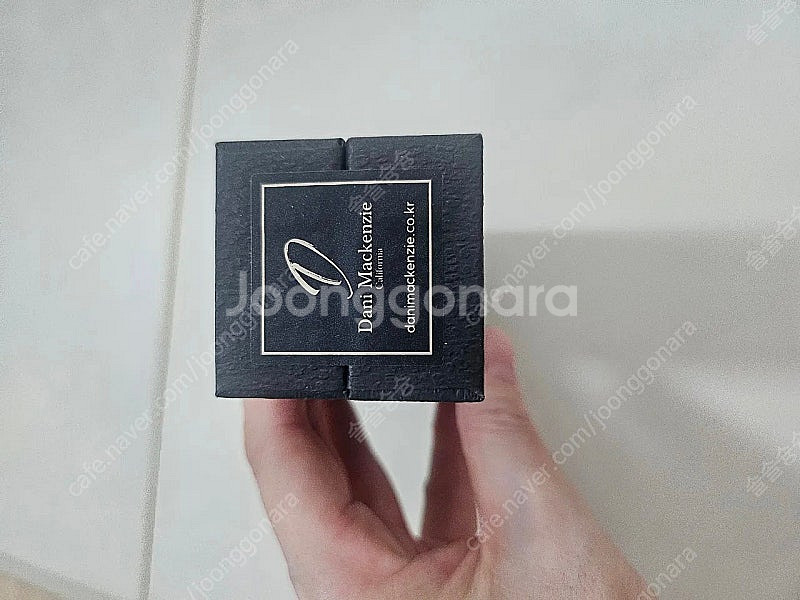 대니맥켄지 밤쉘 퍼퓸오일 새상품--2