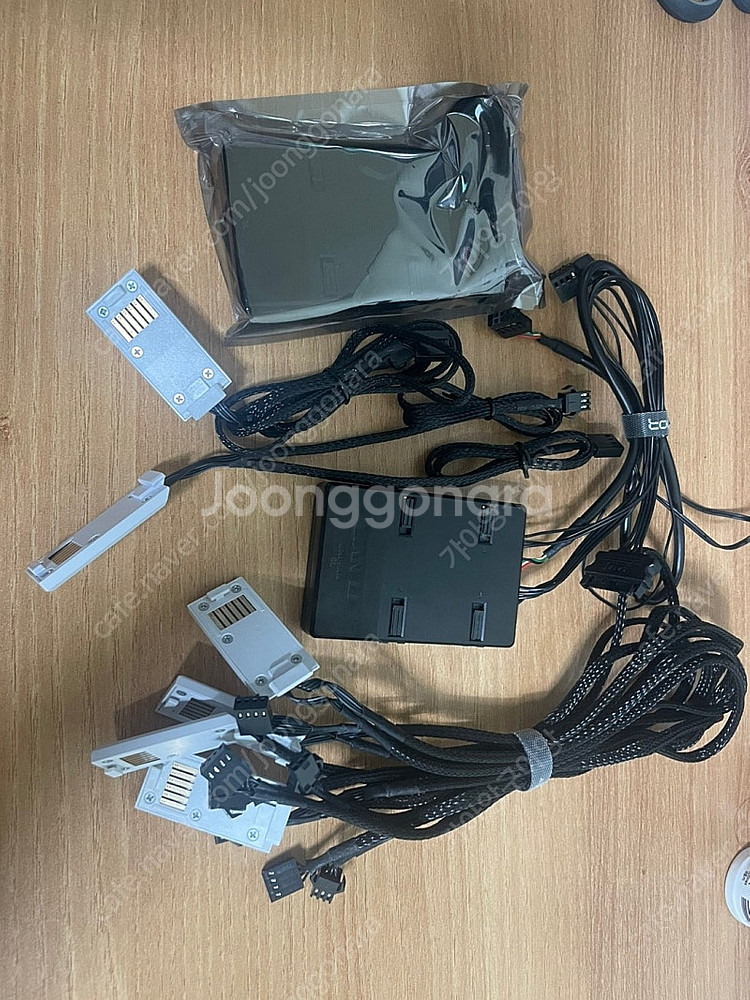 리안리 쿨러 유니팬 sl120 v1 6개 + 컨트롤러 ...--3