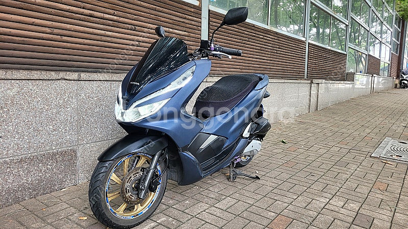 혼다 pcx150abs 2020년식 판매합니다.--1