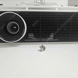 LG 빔프로젝터 (BU50NST) 중고 팝니다.