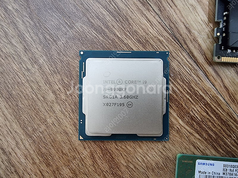 9900KF 시피유 팝니다. 삼성 램 등등 DDR4 8...--0