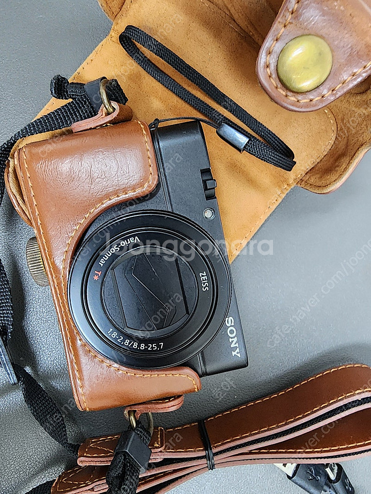 소니 RX100M4 팔아요.--0