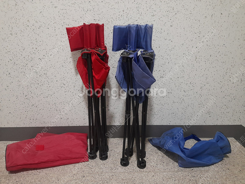 (팝니다) 캠핑 접이식체어 2종류 총4개 (합 25,0...--2