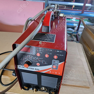 AC/DC TIG 250A 미니 용접기(알곤용접기)
