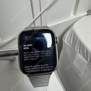 애플워치8 41mm 스테인레스(셀룰러) 실버 팝니다.