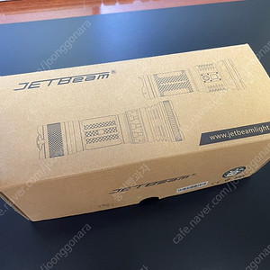 젯빔 JETBEAM DDR30 후레쉬 판매합니다.