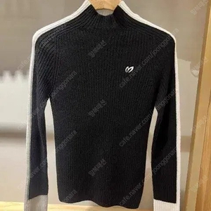 마스터 버니 에디션 하이넥 여성 니트 스웨터 블랙 0사