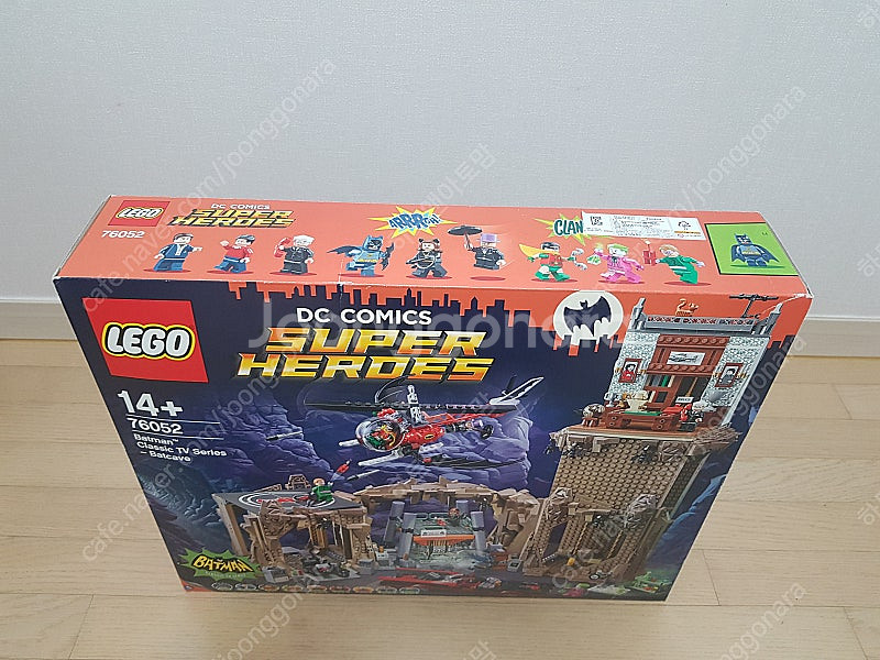 레고 76052 배트맨 클래식TV시리즈-배트케이브--1